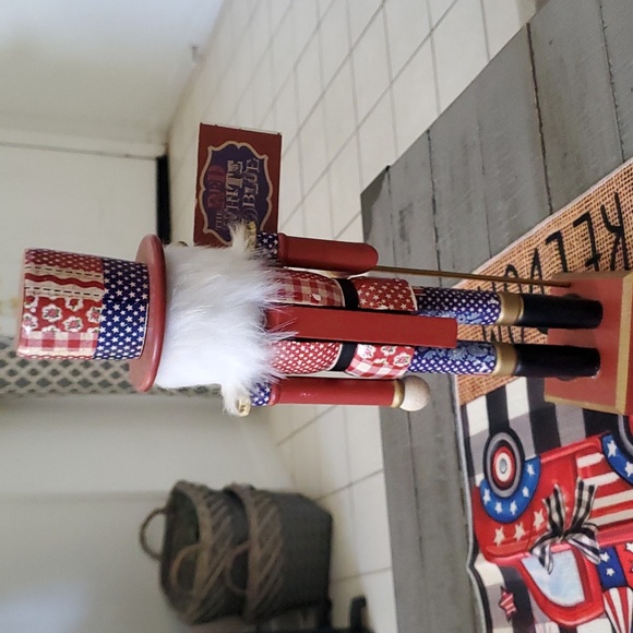 Holiday Inspirations 4th of July Nutcracker - Picture 3 of 7